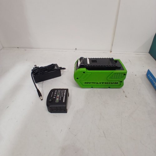 REPLACEMENT BATTERY FOR GREENWORKS TOOLS WITH CHARGER - 40V - GREEN/BLACK image 2