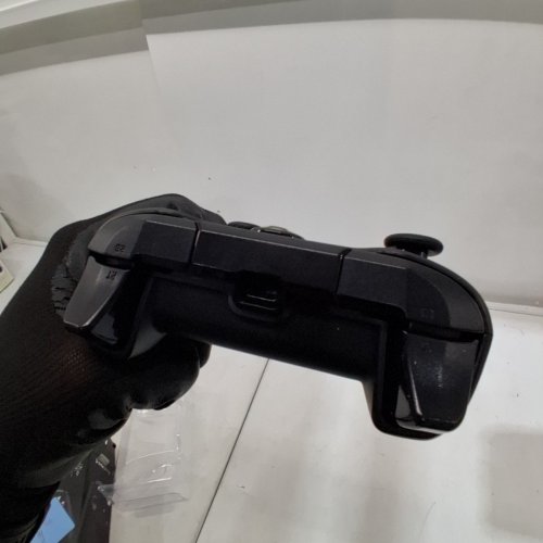 PDP GAMING WIRED CONTROLLER FOR XBOX SERIES X|S, XBOX ONE, PC - BLACK image 7