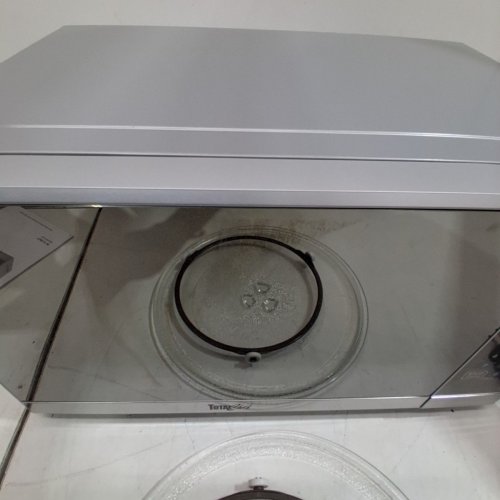 TOTAL CHEF COMPACT COUNTERTOP MICROWAVE OVEN - DIGITAL TOUCHSCREEN CONTROLS -ONE-TOUCH PUSH-BUTTON OPENING - SILVER STAINLESS STEEL (MODEL: TCM0-07-SS) image 4