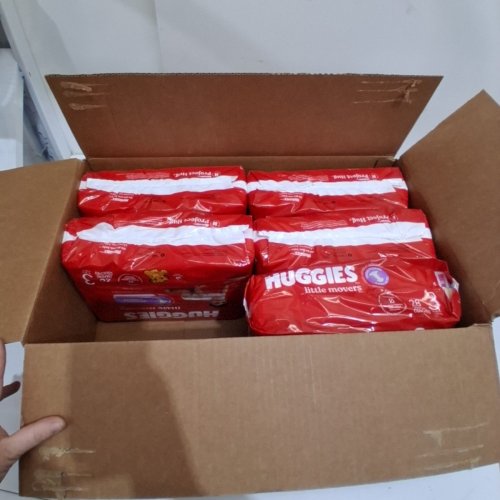 140PK HUGGIES LITTLE MOVERS BABY DIAPERS - SIZE 3 (16-28LBS) - DISNEY THE LION KING LIMITED EDITION (MODEL: 5631401) image 2