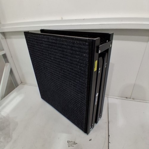 VEEHOO EXTRA WIDE FOLDING NON-SLIP RUG SURFACE DOG RAMP - BLACK/GREY (MODEL: CWPT2606CP) image 2