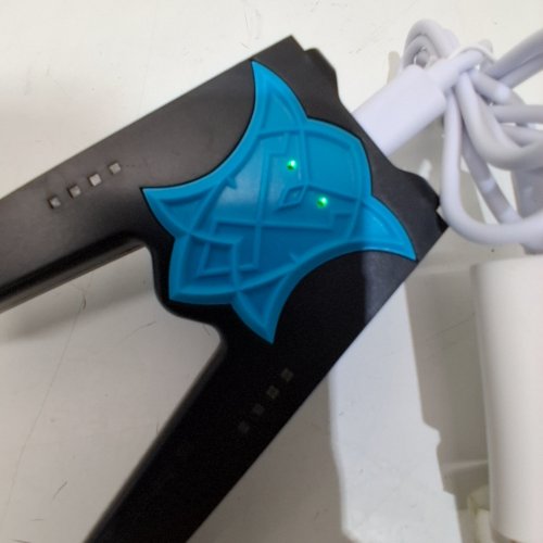 PORTABLE V-SHAPED JOY-CON CHARGING GRIP - 4.1" - BLACK AND BLUE image 2