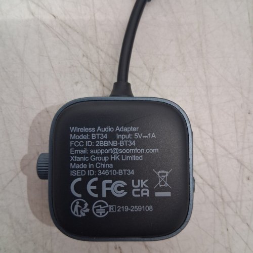 SOOMFON 2-IN-1 AIRPLANE BLUETOOTH 5.3 TRANSMITTER ADAPTER/RECEIVER WITH LCD DISPLAY FOR UP TO 2 AIRPODS OR HEADPHONES - 3.5MM JACK - BLACK (MODEL: BT34) image 3