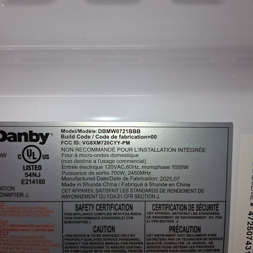 DANBY 700W COUNTERTOP MICROWAVE - 0.7 CU.FT - BLACK (MODEL: DBMW0721BBB) image 5