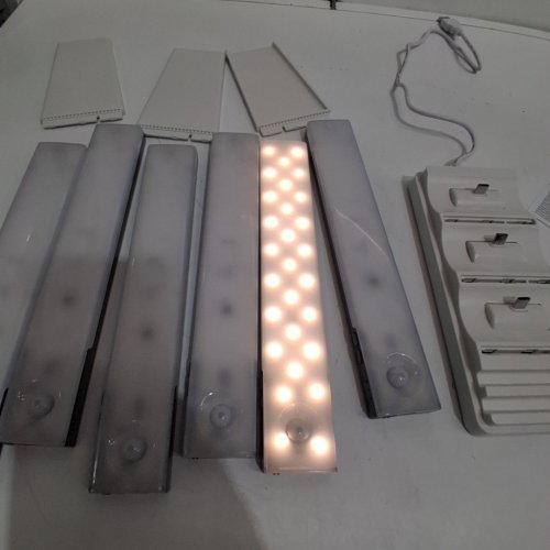 6PK EZVALO LED MOTION SENSOR LIGHTS WITH CHARGING STATION - 3000-6500K - WHITE (MODEL: EZL2414A) image 2