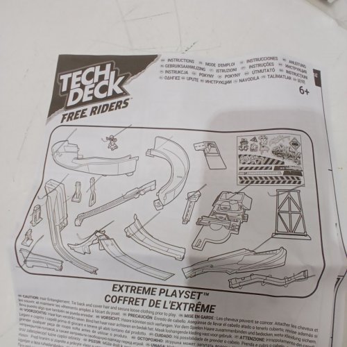 TECH DECK FREE RIDERS EXTREME MOTORIZED FINGERBOARD PLAYSET (MODEL: 60622VSV) image 5
