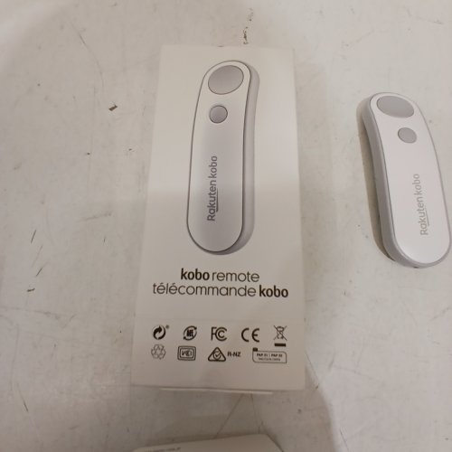 RAKUTEN KOBO REMOTE CONTROL PAGE TURNER FOR KOBO EREADERS - WHITE (N257-AC-BK-U-PL) image 2