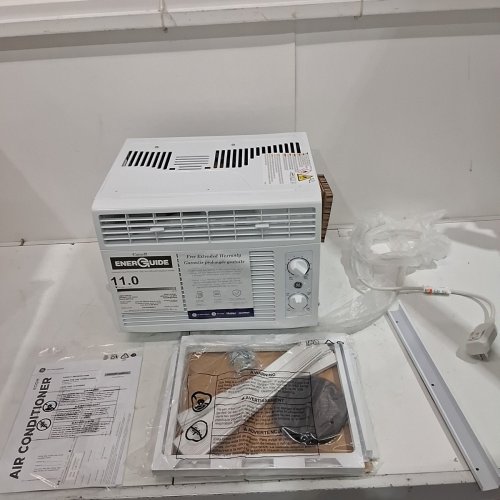 GE APPLIANCES ELECTRONIC WINDOW AIR CONDITIONER - 5,000 BTU - 150SQ.FT - WHITE (MODEL: AWAS05BWFC) image 4