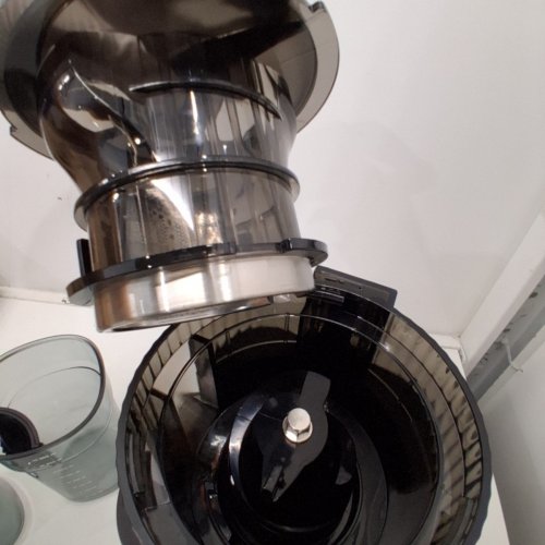 AMZCHEF COLD PRESS SLOW JUICER WITH 6.5" FEED - SILVER/BLACK (MODEL: ZM1939) image 6