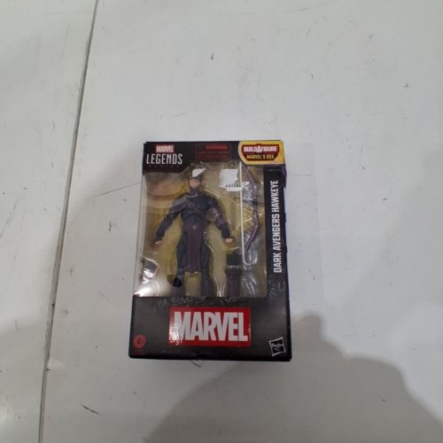 MARVEL DARK AVENGERS HAWKEYE ACTION FIGURE - 6" -PURPLE (MODEL: HAWKEYE DARK AVENGERS) image 2