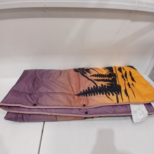 BELOW ZERO BELOW ZERO 2-IN-1 WEARABLE HOODED OUTDOOR BLANKET - 54" × 76" - PURPLE/ORANGE (MODEL: 1896292) image 2