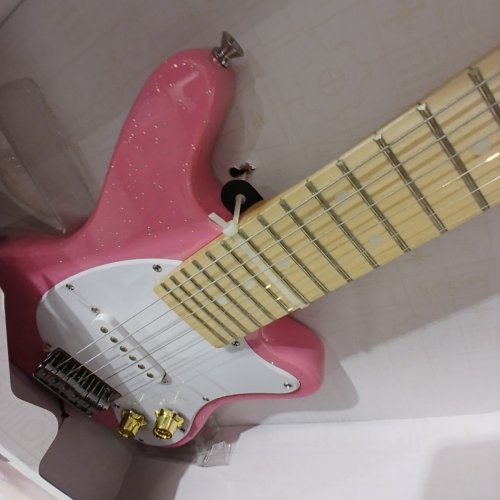 2PC FAO SCHWARZ KIDS ELECTRIC GUITAR AND AMP - PINK (MODEL: STARS) image 8