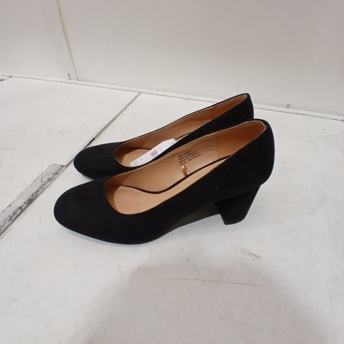 WOMEN'S TIME AND TRU DRESS PUMPS - SIZE 8 - BLACK (STYLE: 21SARAW25) image 4