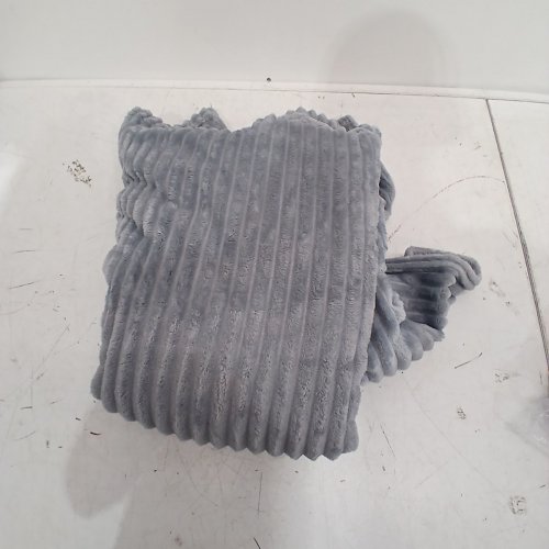 PLUSH RIBBED THROW BLANKET - 39" X 59" - GRAY image 3