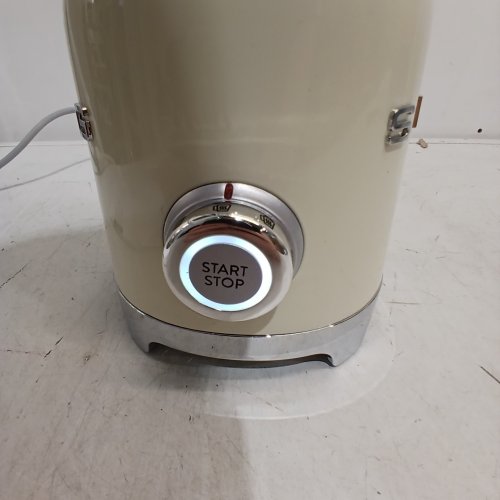 SMEG 50'S RETRO STYLE MILK FROTHER WITH, 6 PRESET PROGRAMS, HOT OR COLD FROTHING - CREAM (MODEL: MFF11PBUS) image 2