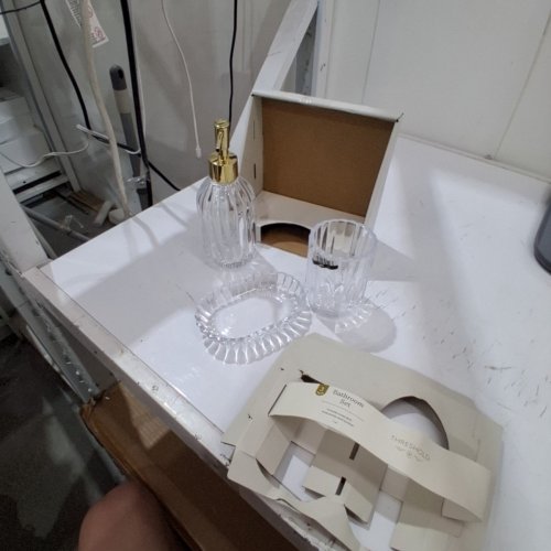 3PC THRESHOLD BATHROOM ACCESSORY SET -GLASS/GOLD image 3