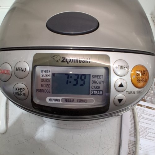 ZOJIRUSHI NS-TSC18 MICOM RICE COOKER AND WARMER, 10 CUPS, STAINLESS BROWN image 2