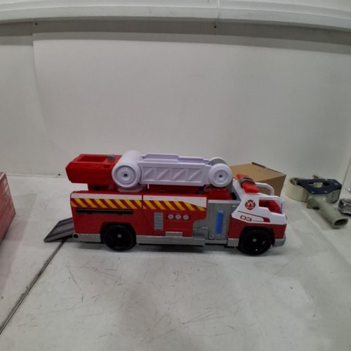 PAW PATROL ULTIMATE FIRE TRUCK image 2