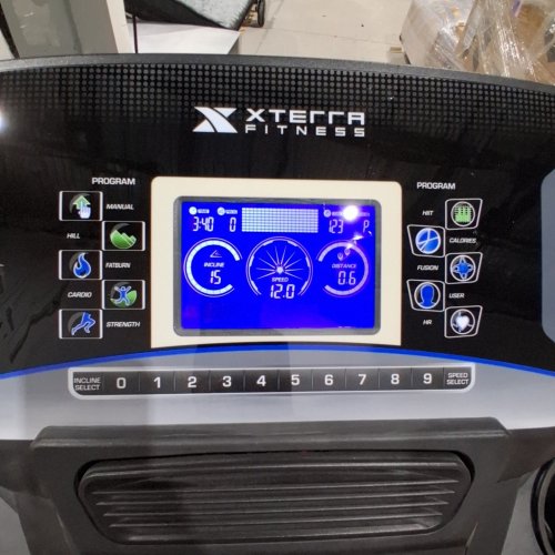 XTERRA PERFORMANCE 3.5 HP FOLDING TREADMILL (MODEL: XT4000) image 3