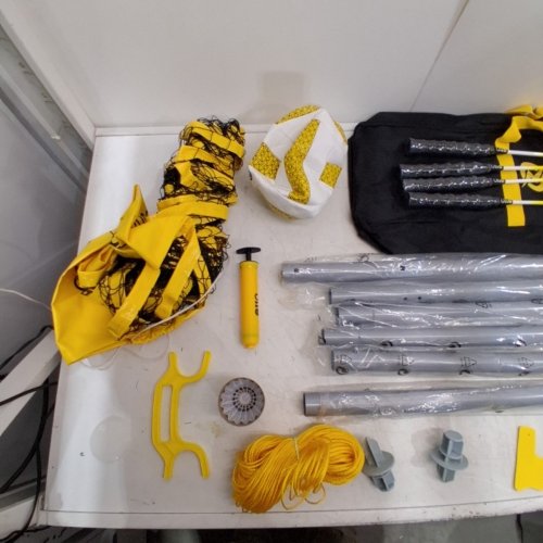 A11N 2-IN-1 ADJUSTABLE OUTDOOR VOLLEYBALL AND BADMINTON COMBO SET- 22FT X 3FT 2" X 8FT - YELLOW/SILVER (MODEL: ANS-TN-3005) image 3