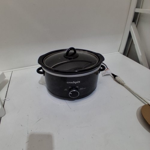 CROCKPOT 4-QUART CLASSIC SLOW COOKER WITH 3 SETTINGS- BLACK (MODEL: ‎2166871) image 3