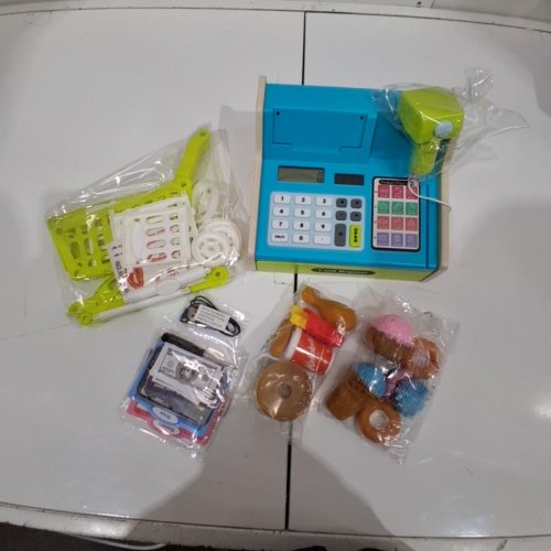 SHOPPING TOY CASH REGISTER PLAY SET - MULTICOLOR WOOD (ITEM: 818-509M) image 2