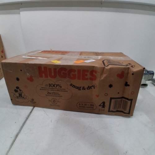 186PK HUGGIES SNUG AND DRY DIAPERS - SIZE 4 image 2