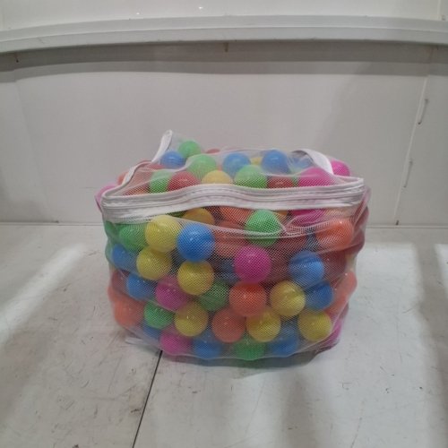 ~400PK AMAZON BASICS BPA FREE PLASTIC BALL PIT BALLS - 2.3" BALLS - 6 BRIGHT COLORS (MODEL: 76188) image 2