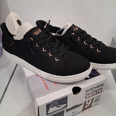 WOMEN'S SKECHERS SWIFT FIT SNEAKERS WITH FAUX LACES - SIZE 9 - NAVY (STYLE: 4888409) image 2
