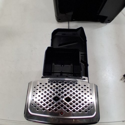 PHILIPS 3300 SERIES FULLY AUTOMATIC ESPRESSO MACHINE WITH LATTEGO MILK SYSTEM AND INTEGRATED GRINDER - GLOSSY BLACK (MODEL:EP3341/50) image 5