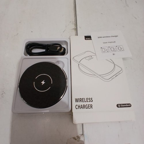 FAST CHARGE WIRELESS CHARGER PAD - BLACK image 2