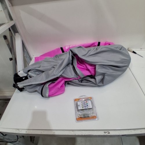PORAY KID'S POP UP TENT WITH LED LIGHT STRIP - 26.7" X 36.2" X42.9" - PINK / GREY image 3