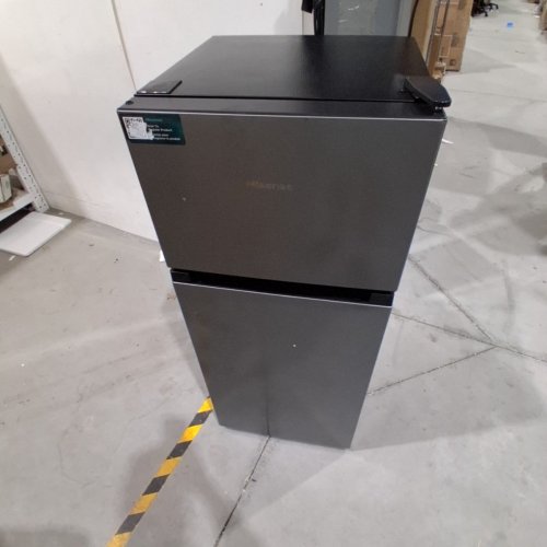 HISENSE STAINLESS STEEL COMPACT REFRIGERATOR WITH TOP MOUNT FREEZER - 4.4 CU.FT (MODEL: HRT044VE) image 3