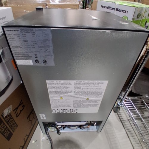 HAMILTON BEACH WO-DOOR COMPACT REFRIGERATOR WITH TRUE TOP FREEZER - 3.1 QU.FT - SILVER / BLACK (MODEL:HBR31TS1E02) image 8