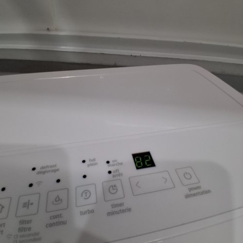 MIDEA ENERGY STAR CERTIFIED DEHUMIDIFIER WITH REUSABLE AIR FILTER AND APP CONTROL - 4,500 SQ.FT - 23.6L - WHITE (MODEL: MAD50C1AWS-A) image 2