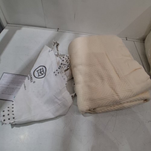 THRESHOLD SOFT BREATHABLE 100% COTTON HERRINGBONE BLANKET - KING - VANILLA CREAM image 2