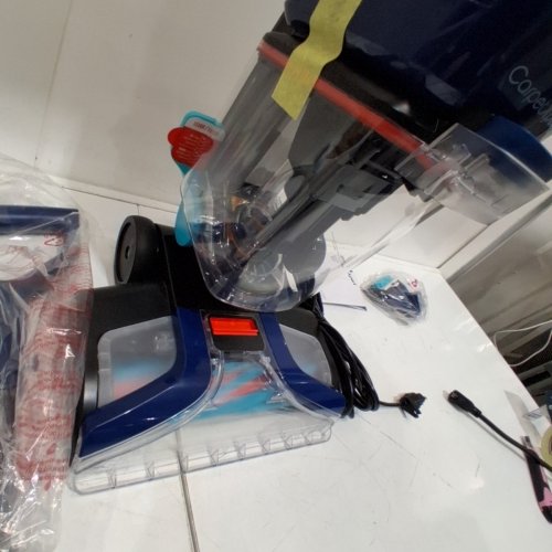 SHARK CARPET XPERT WITH STAIN STRIKER CARPET CLEANER WITH STAIN CREVICE AND HOSE ATTACHMENTS (MODEL: EX200C) image 4