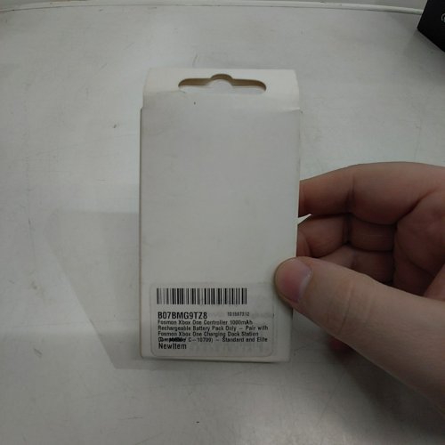 FOSMON RECHARGEABLE BATTERY PACK FOR XBOX ONE CONTROLLER - 1000 MAH (MODEL: C-10659) image 3