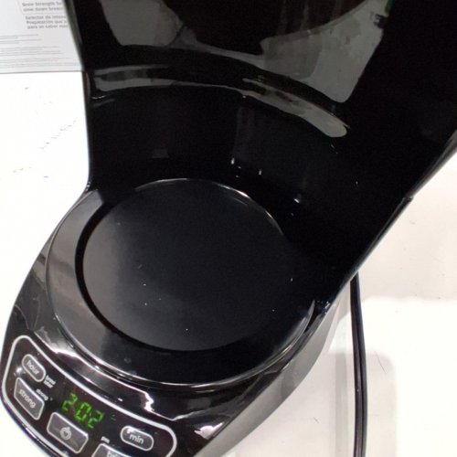 BLACK+DECKER 12-CUP COFFEE MAKER WITH VORTEX TECHNOLOGY - BLACK (MODEL: CM1110BC) image 6