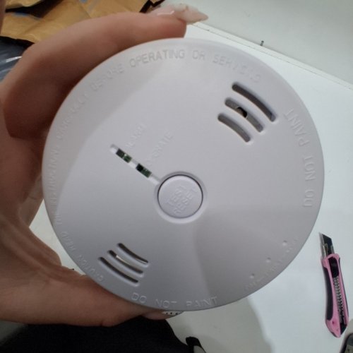 SITERWELL ELECTRONICS BATTERY POWERED COMBINITION CO/SMOKE ALARM - 4" X 4" X 1.5" - WHITE (MODEL: GS886) image 3