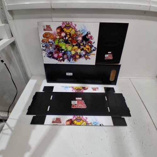MARVEL SKOTTIE YOUNG'S BIG MARVELS COMIC BOOK STORAGE BOX - HOLDS UP TO 100 COMICS - 15.5" X 7.6" X 10.9" - MULTICOLOR image 4