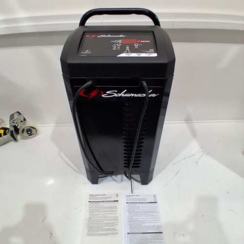 SCHUMACHER WHEELED BATTERY CHARGER AND STARTER - black (model: SC1353) image 3