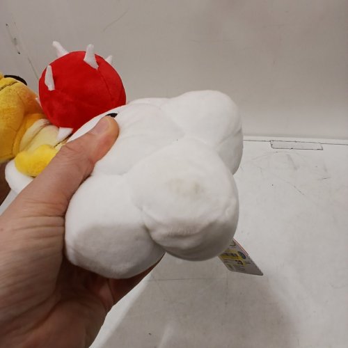 NINTENDO HANGING SUPER MARIO LAKITU WITH SPINY PLUSH ORNAMENT - MULTICOLOUR image 4