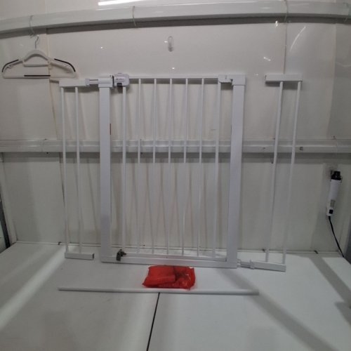 SAFETY 1ST EASY INSTALL TALL AND WIDE WALK THRU GATE - 29"-47" X 36" - WHITE (MODEL: GA106CWHOF1Z) image 2