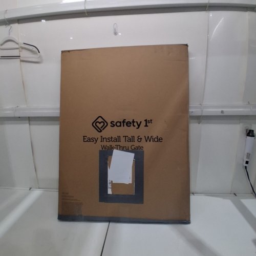 SAFETY 1ST EASY INSTALL TALL AND WIDE WALK THRU GATE - 29"-47" X 36" - WHITE (MODEL: GA106CWHOF1Z) image 5