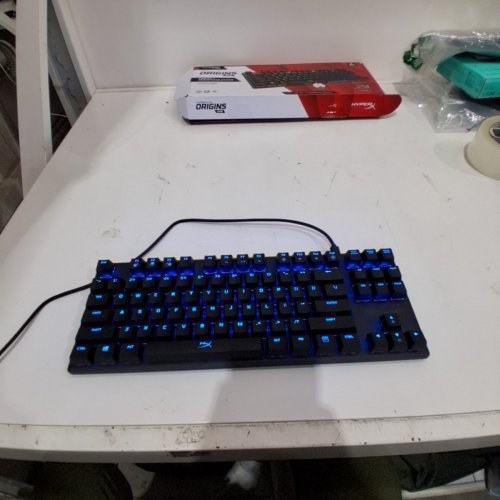 HYPERX ALLOY ORIGINS - TENKEYLESS MECHANICAL GAMING KEYBOARD WITH HYPERX RED SWITCHES image 4