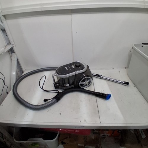 EUREKA BAGLESS CANISTER VACUUM - BLACK (MODEL: NEN180C) image 3