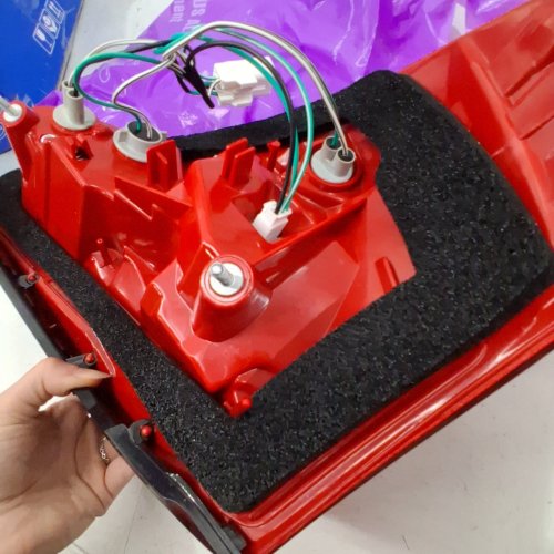CAR TAILLIGHT FOR TOYOTA FOR RAV4 2005-2008 - LEFT SIDE -RED image 3