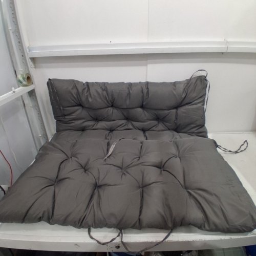 OUTDOOR FURNITURE BENCH REPLACEMENT TUFTED CUSHION - 40" X 40" - GREY image 2