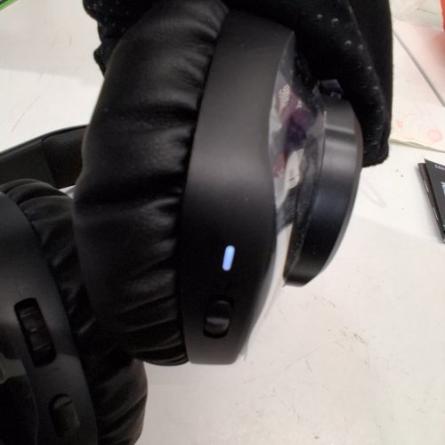 JBL QUANTUM 350 WIRELESS GAMING HEADSET, QUANTUMSOUND SIGNATURE, DETACHABLE BOOM MIC (MODEL:‎‎JBLQ350WLBLKAM) image 2
